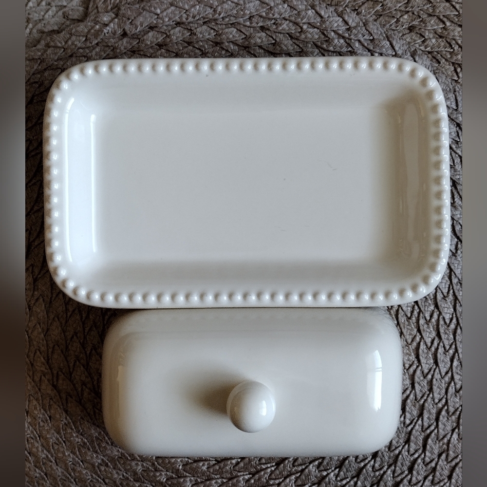 Pottery Barn Elegant Cream Butter Dish - Picture 3 of 13